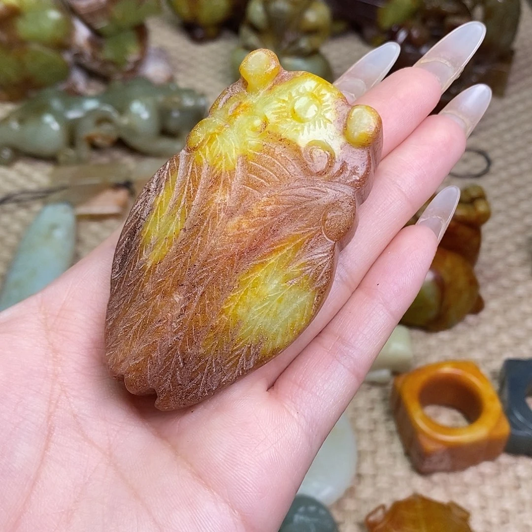 未镶嵌蛇纹石玉颈饰