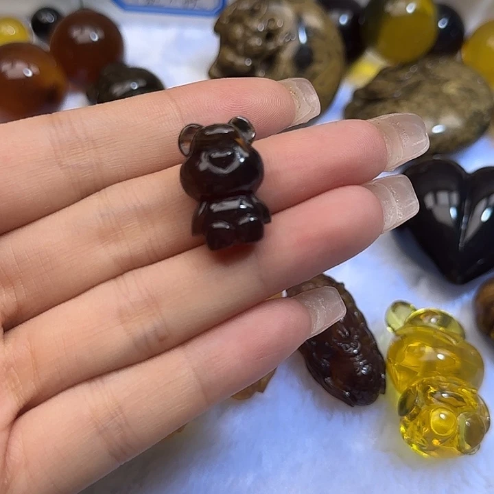 未镶嵌琥珀裸石小熊