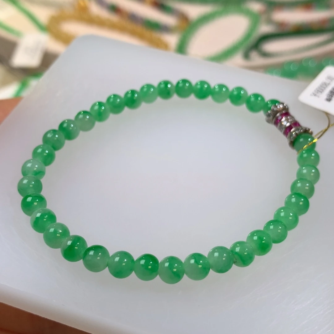 翡翠散珠润胶甜阳绿 卡4.8