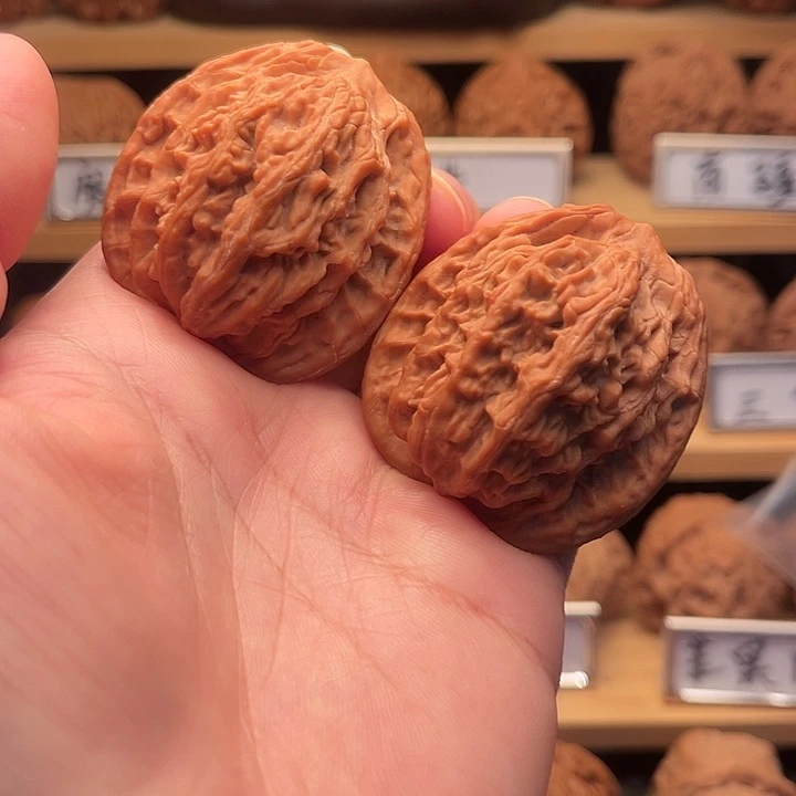 文玩核桃把件42麦虎