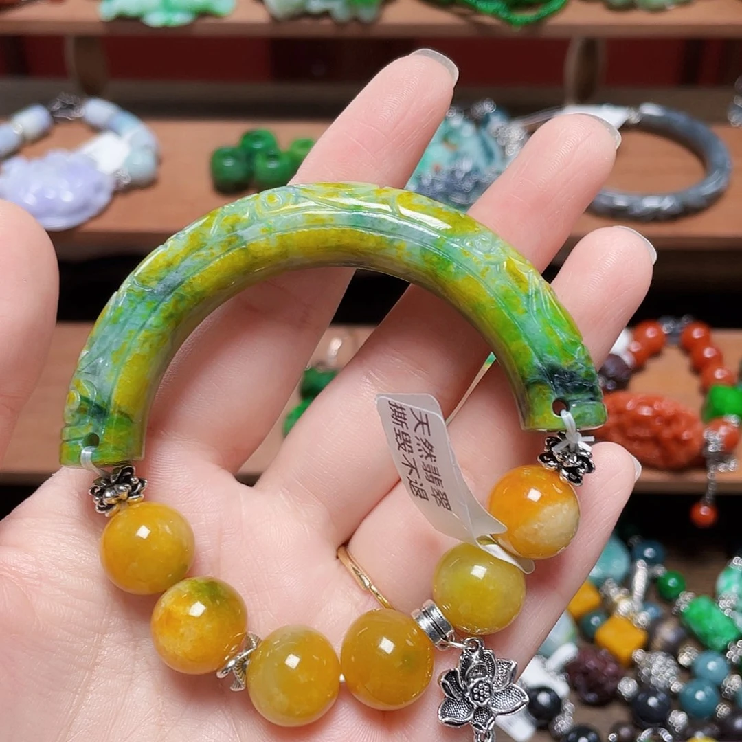 东***嫣未镶嵌手链翡翠饰品