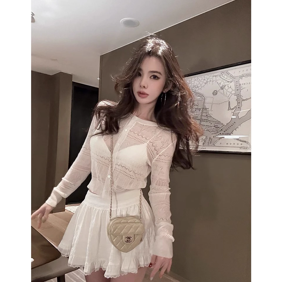 邱肉瑶 清冷微透针织开衫女春季新款百搭修身显瘦简约慵懒风上衣