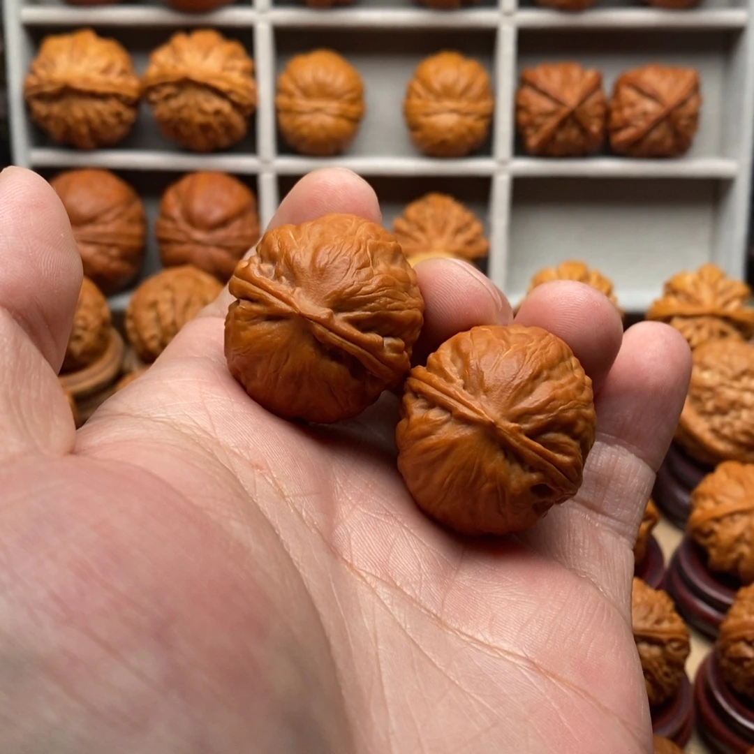 偷***住把件文玩核桃手捻