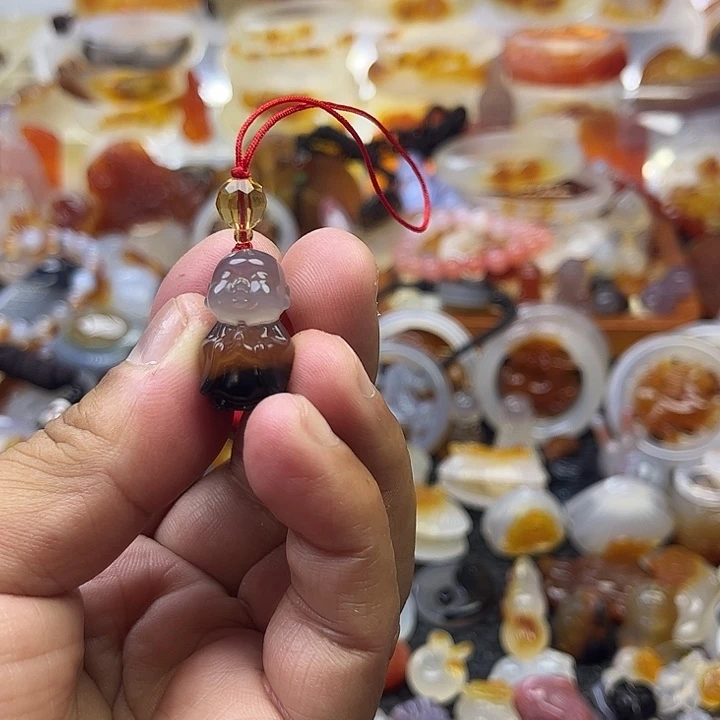 夕***下玛瑙/玉髓未镶嵌手机挂件