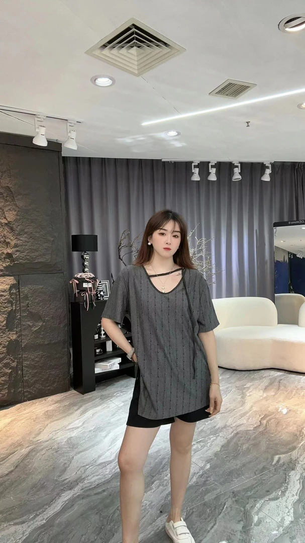 7016夏季新款潮流气质宽松百搭斜杆领【洞洞】短袖T恤女