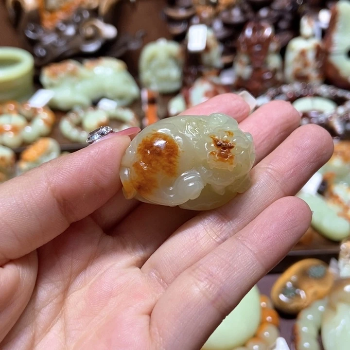岫岩河磨玉（透闪石质玉）未镶嵌挂件
