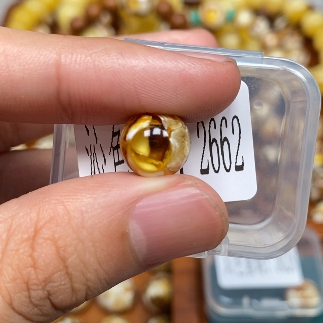 未镶嵌沁色蜜蜡2662