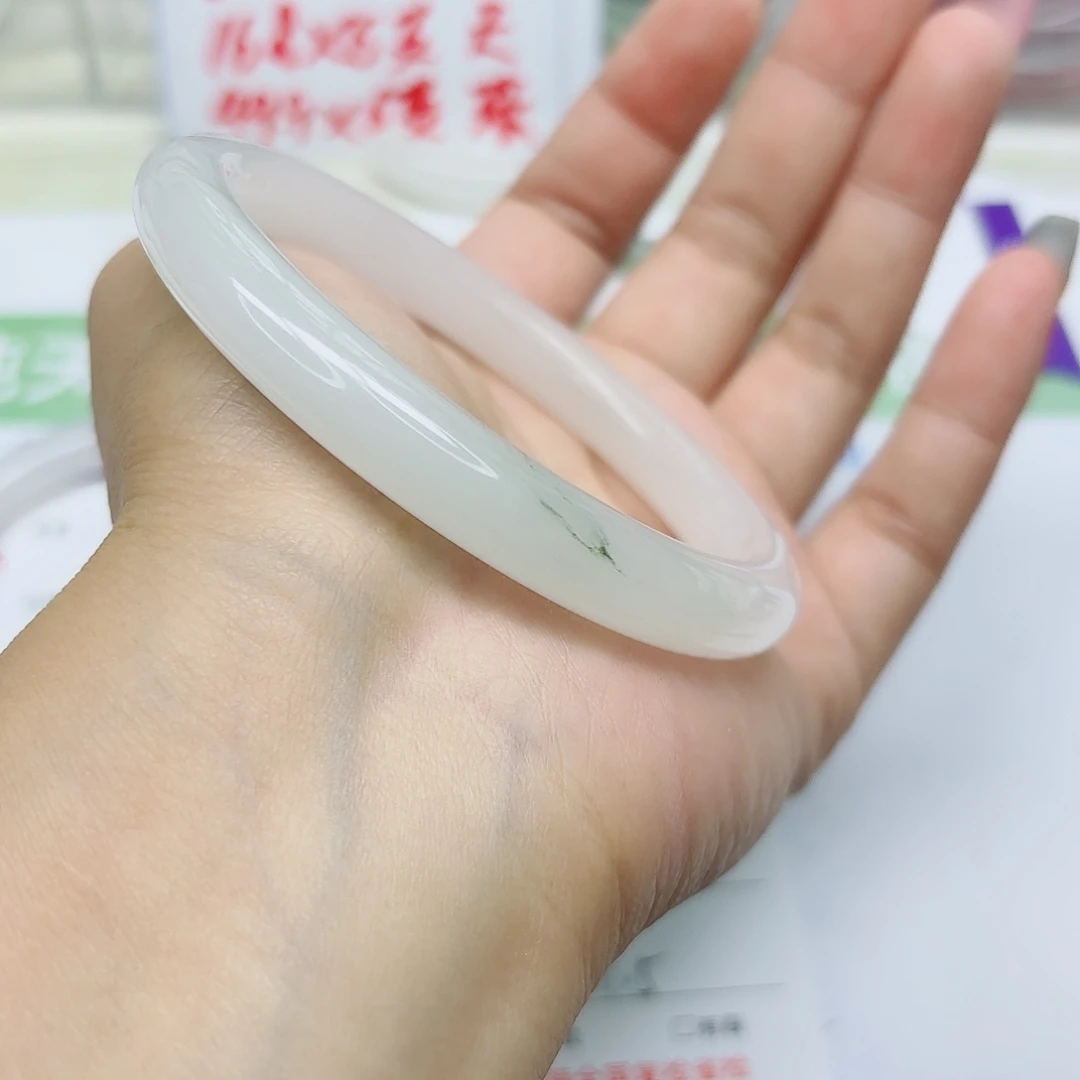 未镶嵌手镯石英质玉23/6162