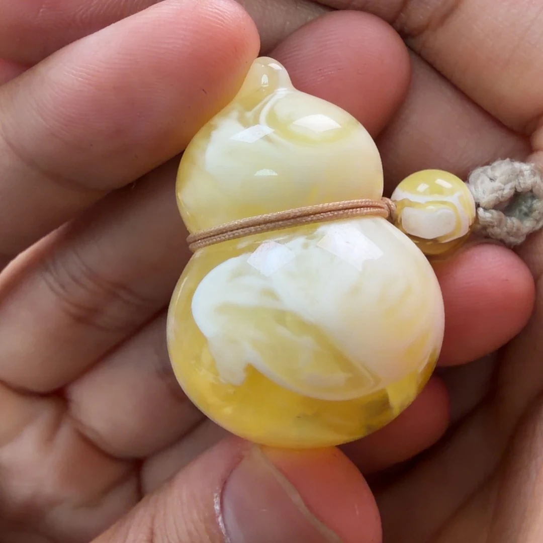 琥珀未镶嵌珠宝奇石13g