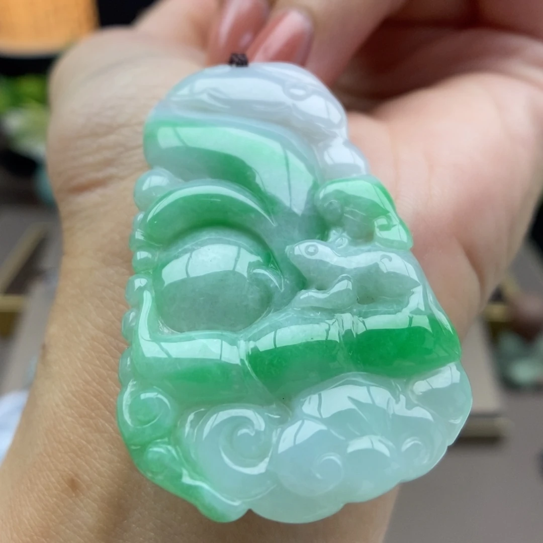 翡翠未镶嵌颈饰吊坠45