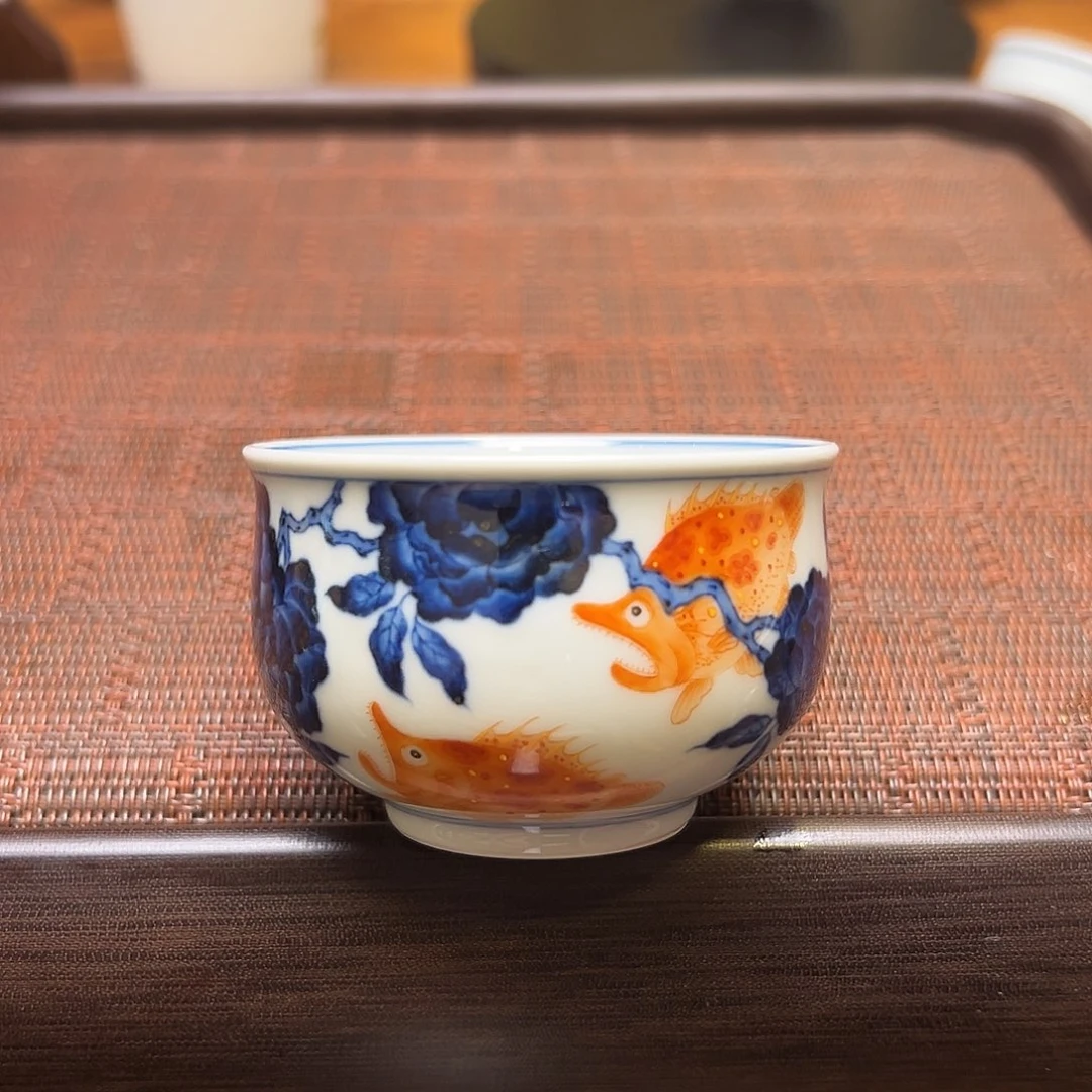 景德镇陶瓷矾红鳜鱼杯