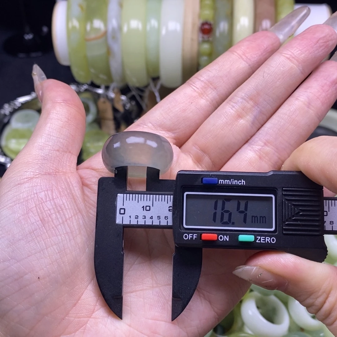 蛇纹石玉未镶嵌戒指