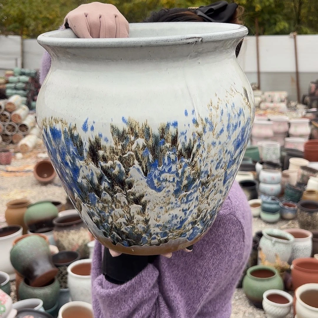 口径25高26一个山水画