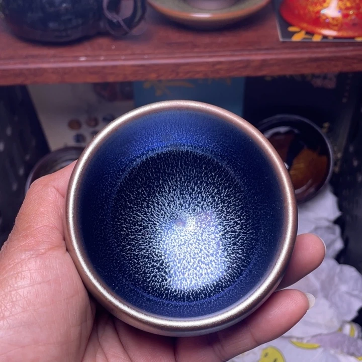 茶盏我在等一位老师，