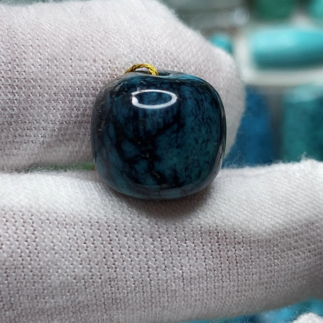 绿松石未镶嵌天然原矿 带武汉地大证书