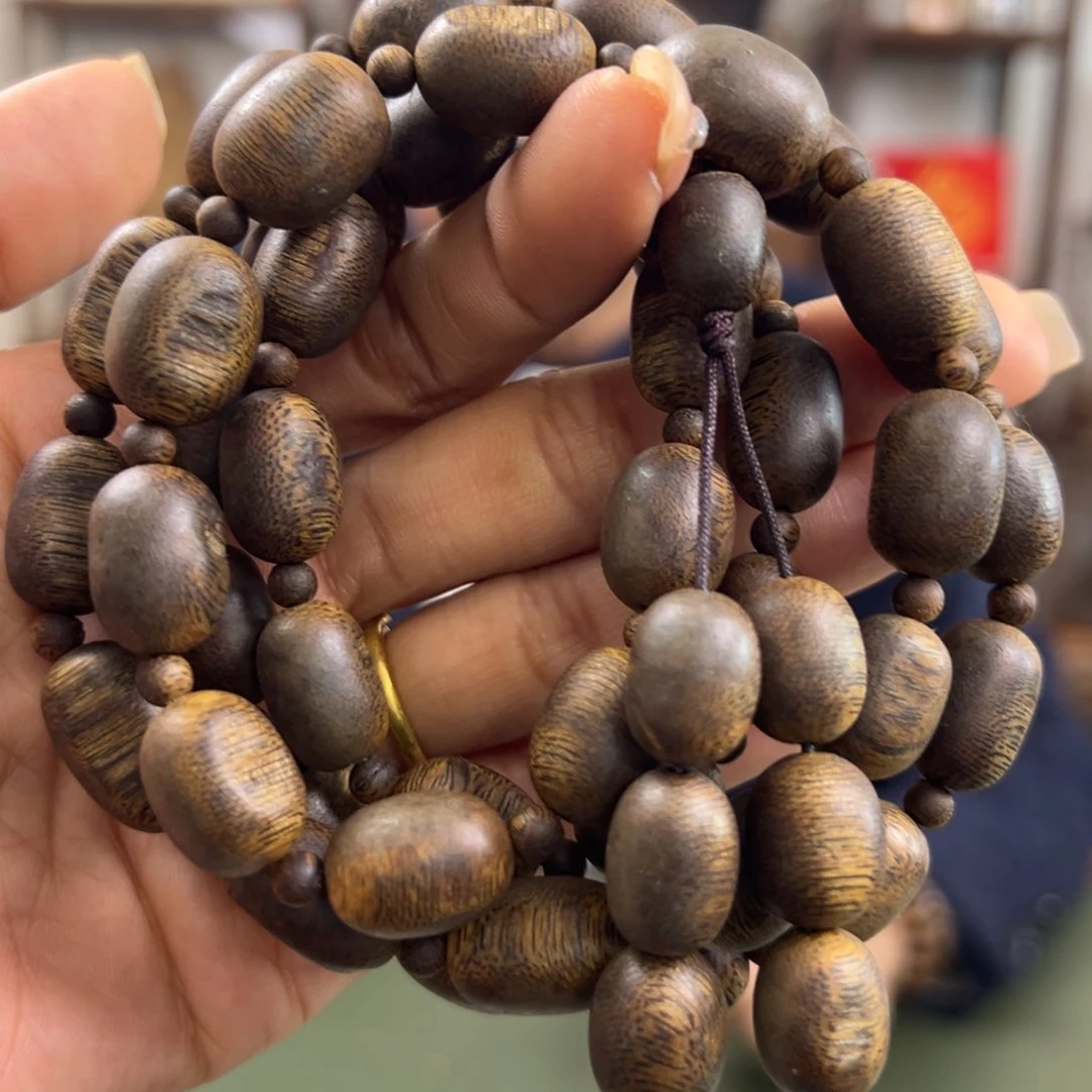 沉香手串乌身沉水浮留疤卡1.2/40g+