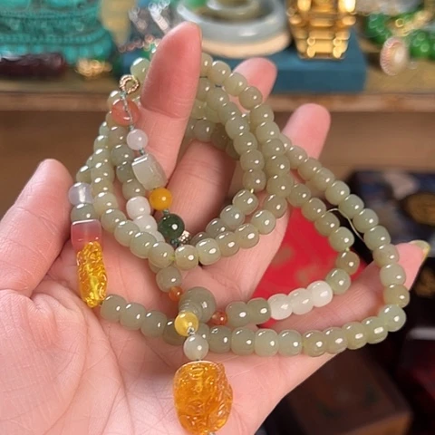 和田玉未镶嵌手链以图片为主啊