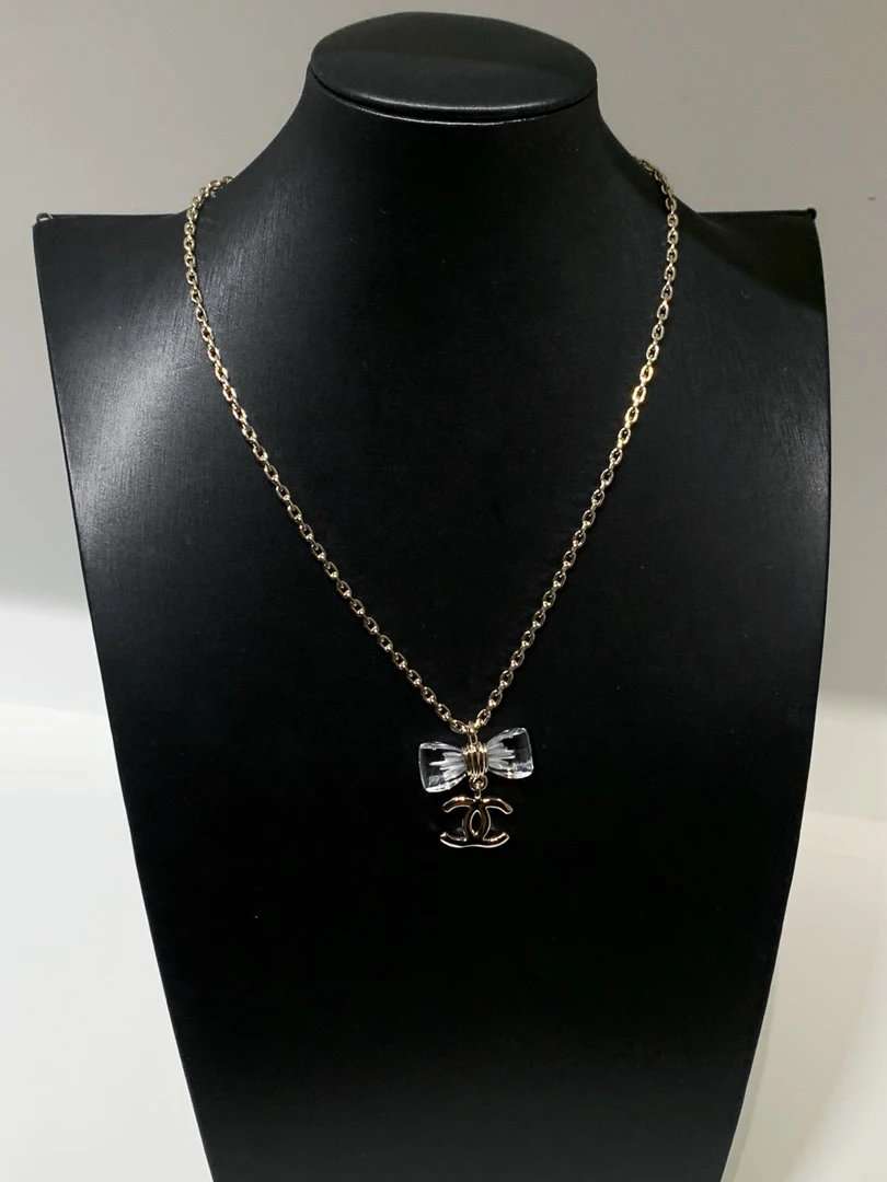 未使用 Chanel/香奈儿 25P双C吊坠亚克力蝴蝶结项链/12115835