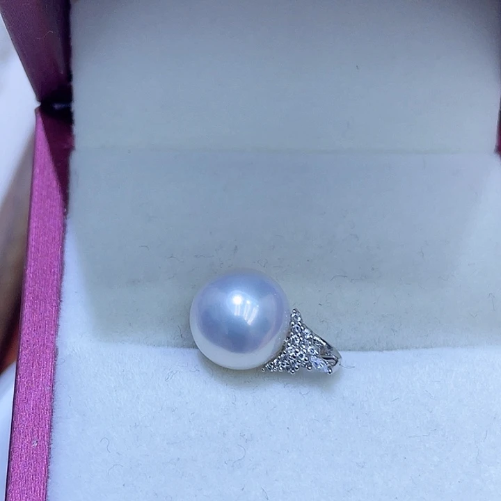 淡水珍珠颈饰银S925镶嵌诚**钇