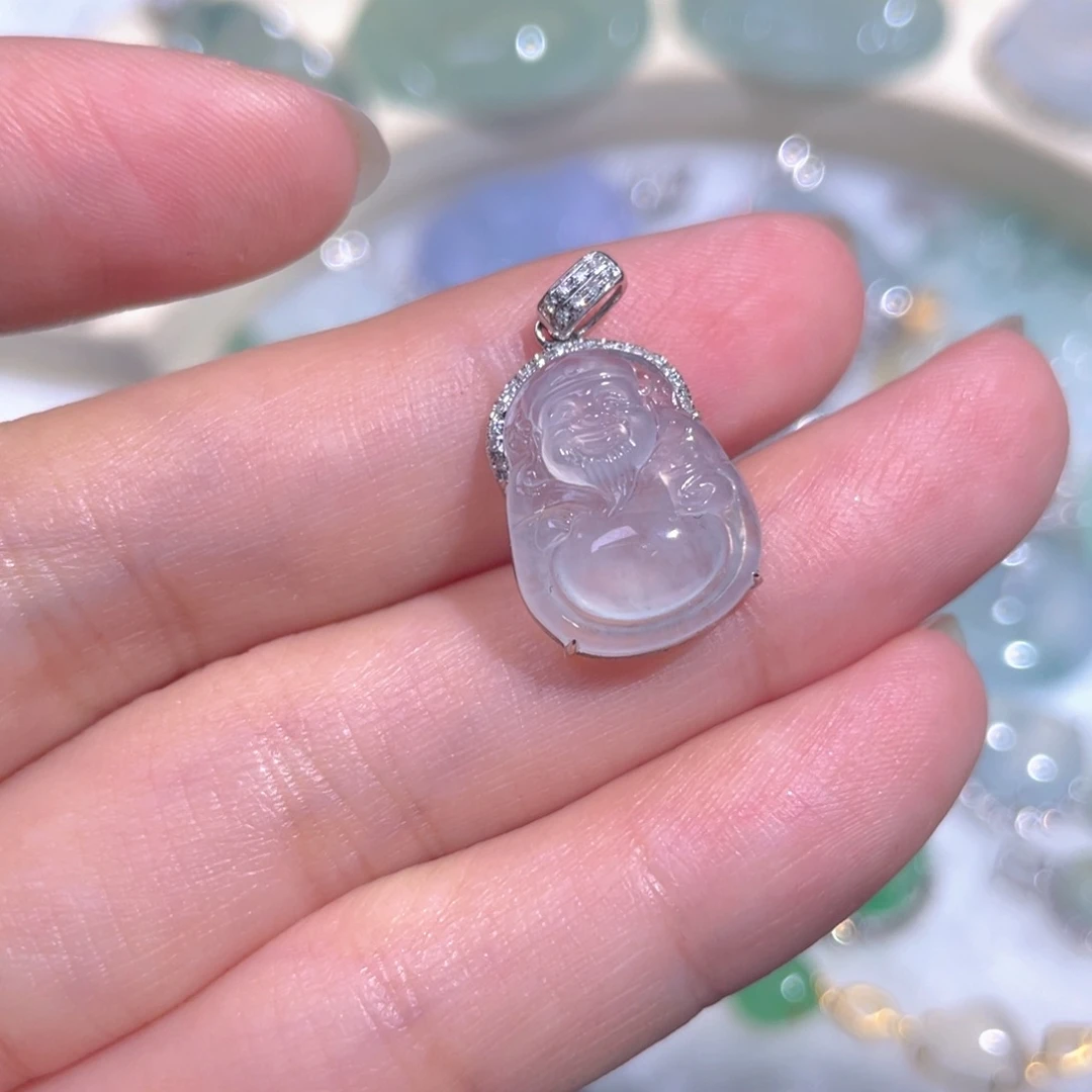 颈饰18K金镶嵌翡翠翡翠