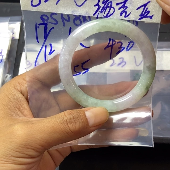 海***亚定制翡翠未镶嵌缅甸天然A货翡翠