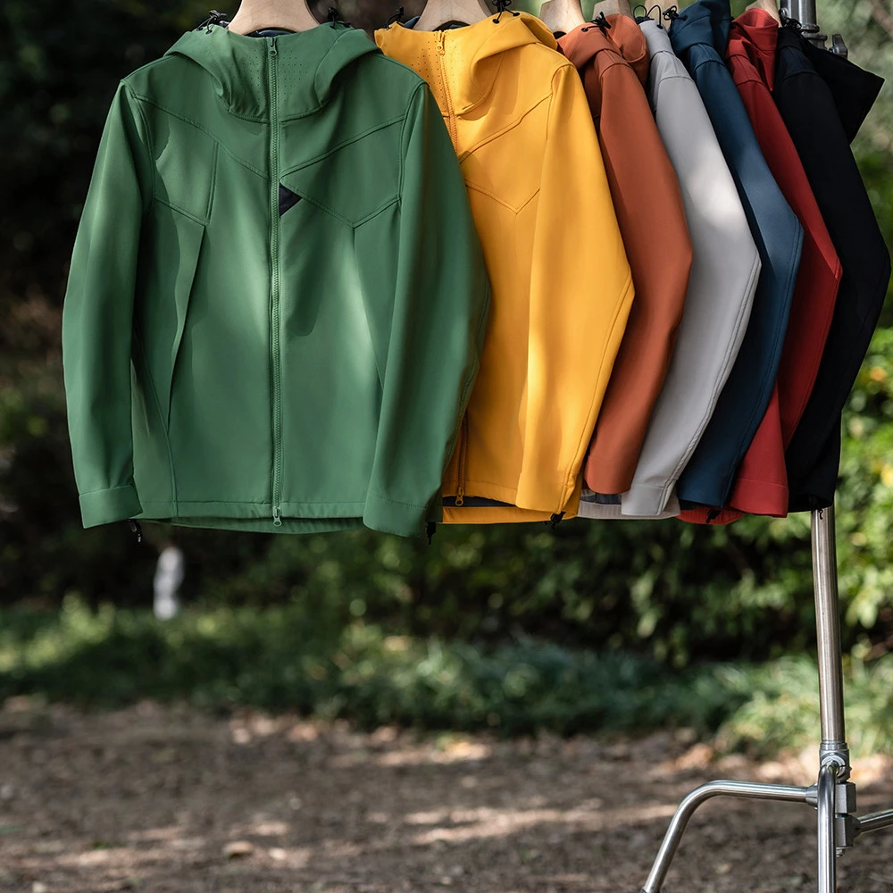 经典破骨三角标 户外徒步露营软壳衣升级面料三防冲锋衣夹克