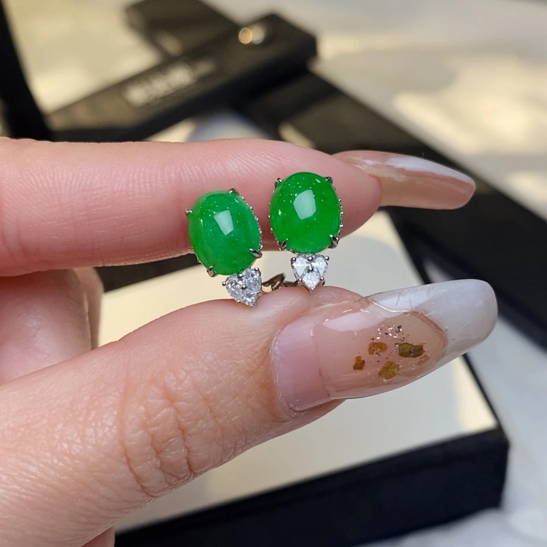 翡翠耳饰18K金镶嵌蛋面