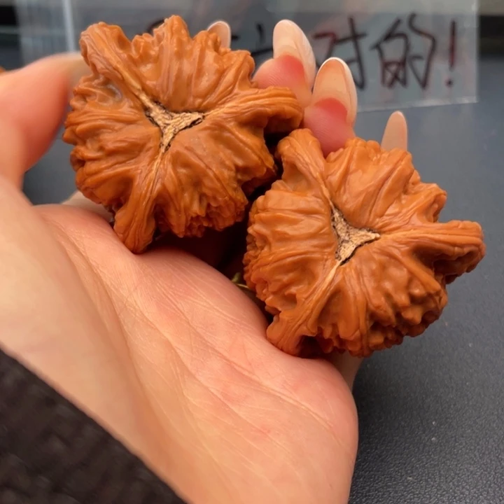 ****仰吊坠文玩核桃白狮子