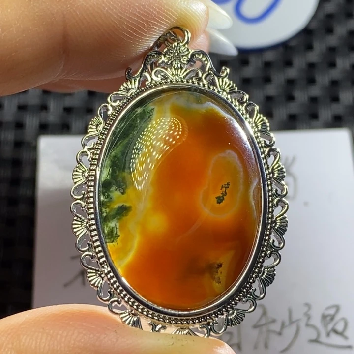 未镶嵌颈饰玛瑙/玉髓龙*