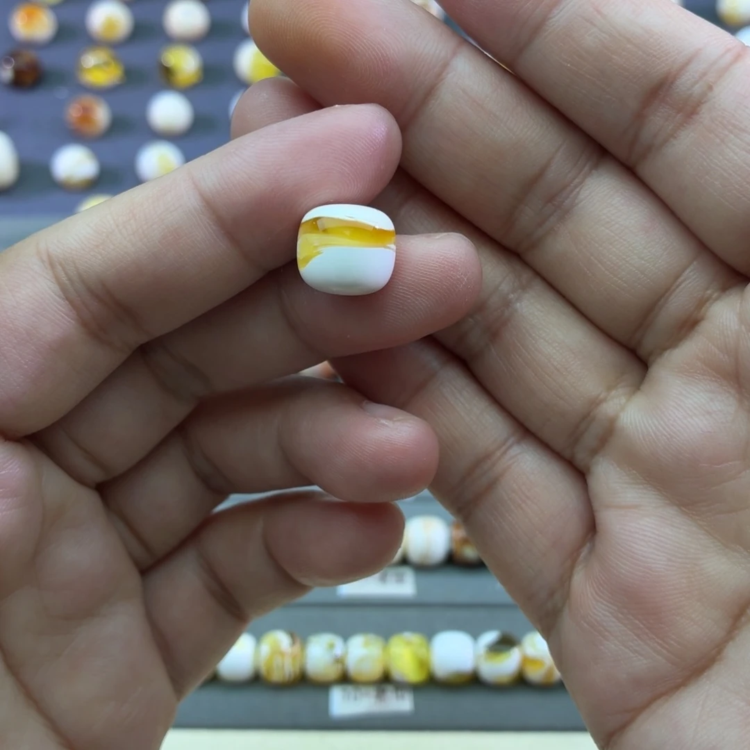 琥珀未镶嵌裸石11加老型