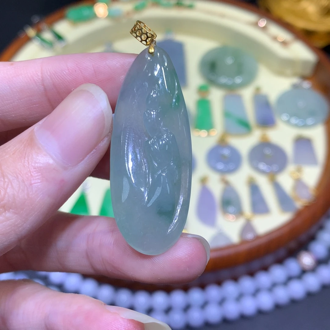 翡翠吊坠(不含链)18K金镶嵌