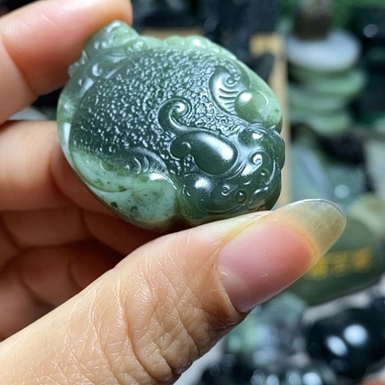 未镶嵌和田玉（糖玉）珠宝半成品