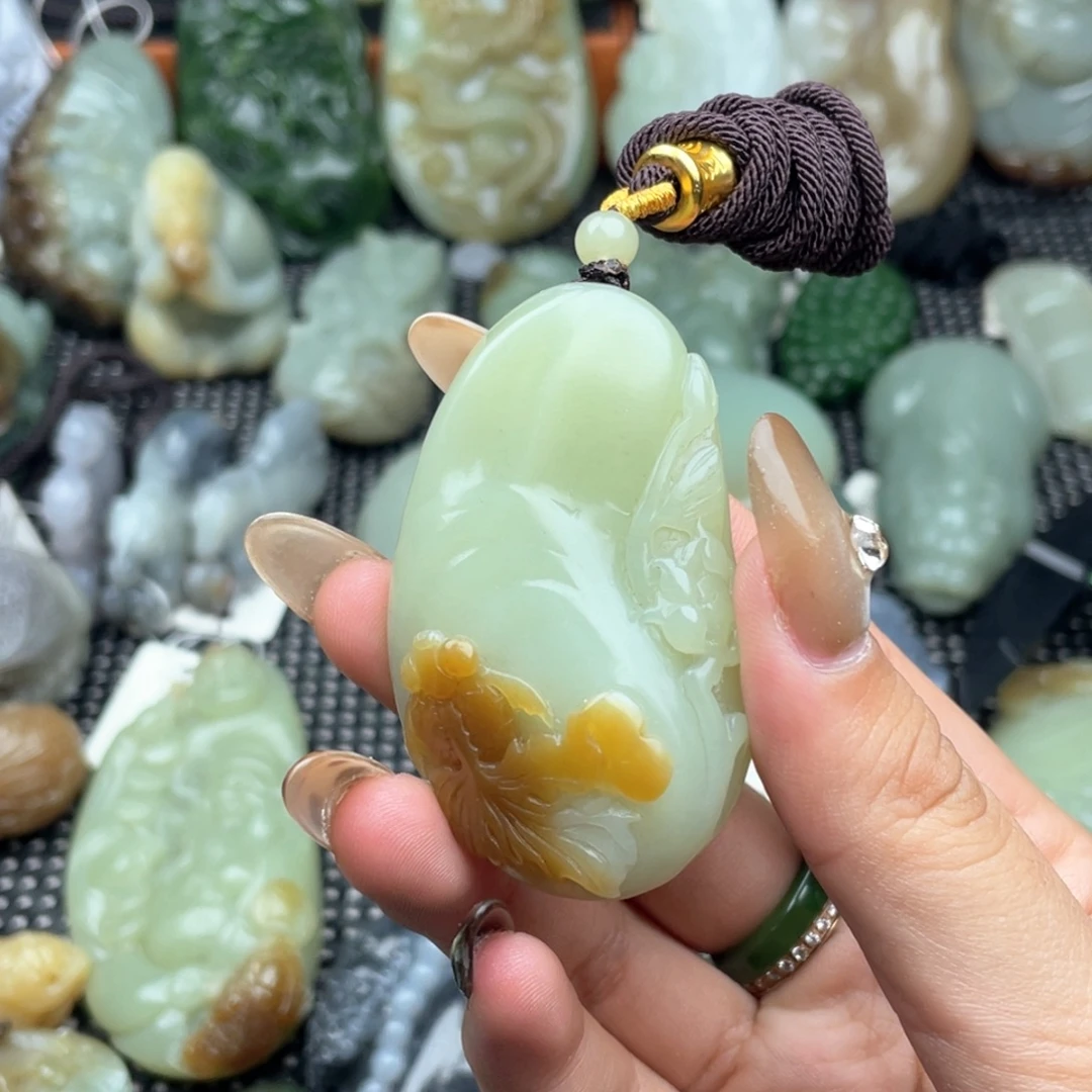 清***书和田玉未镶嵌挂件