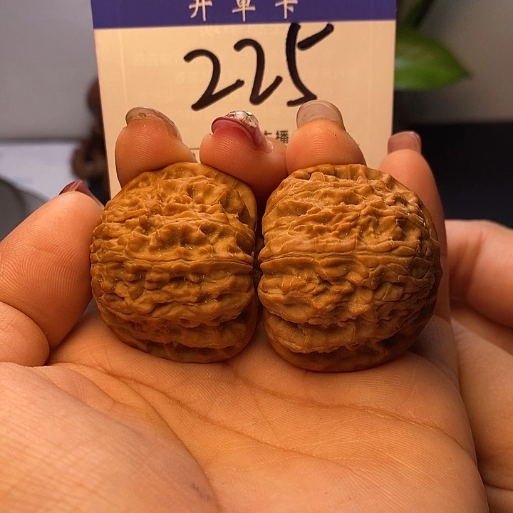 吊坠桃核白狮子39有修s