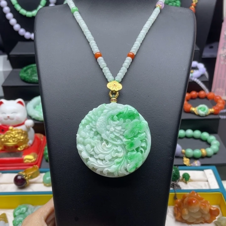 翡翠未镶嵌颈饰翡翠凤凰