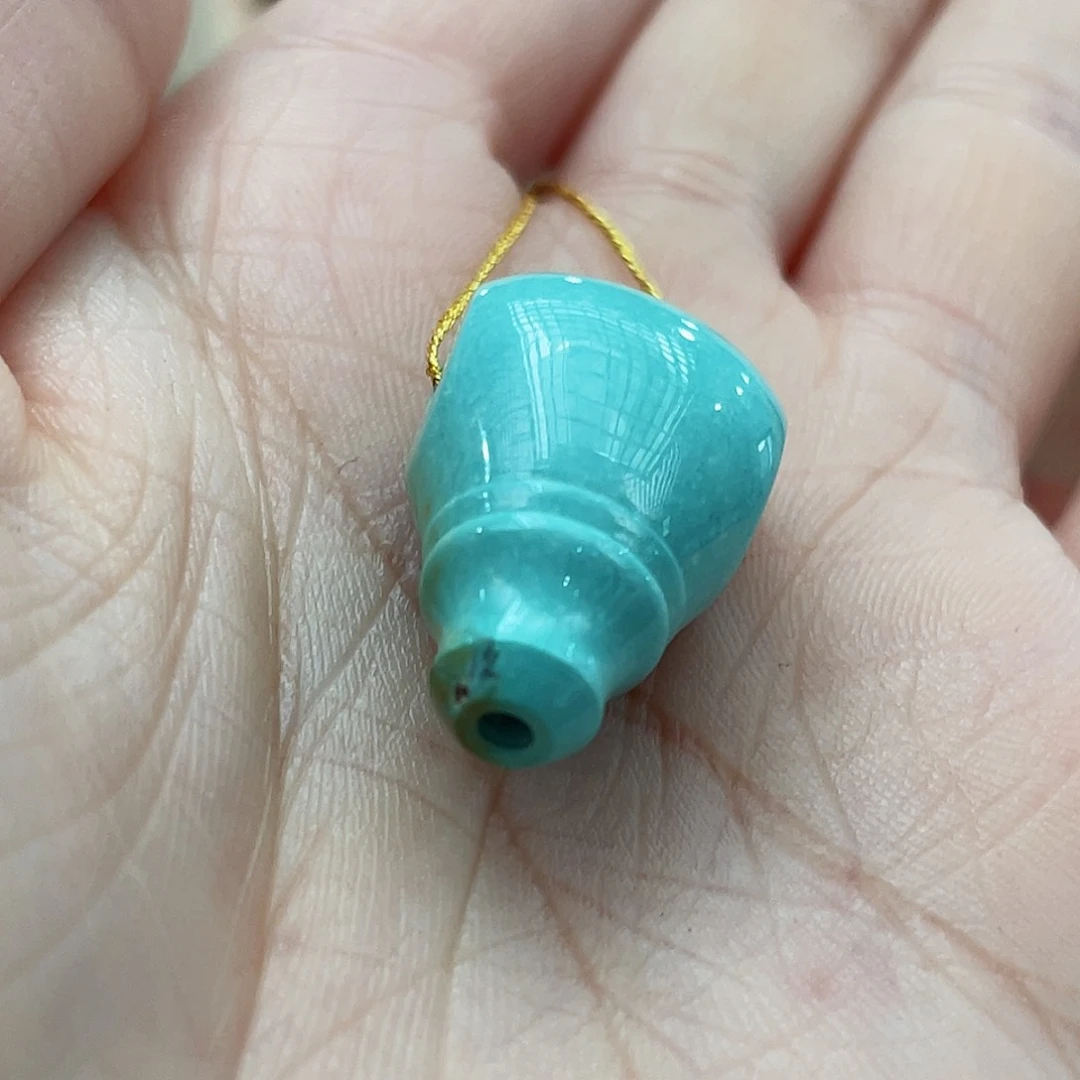 绿松石颈饰未镶嵌