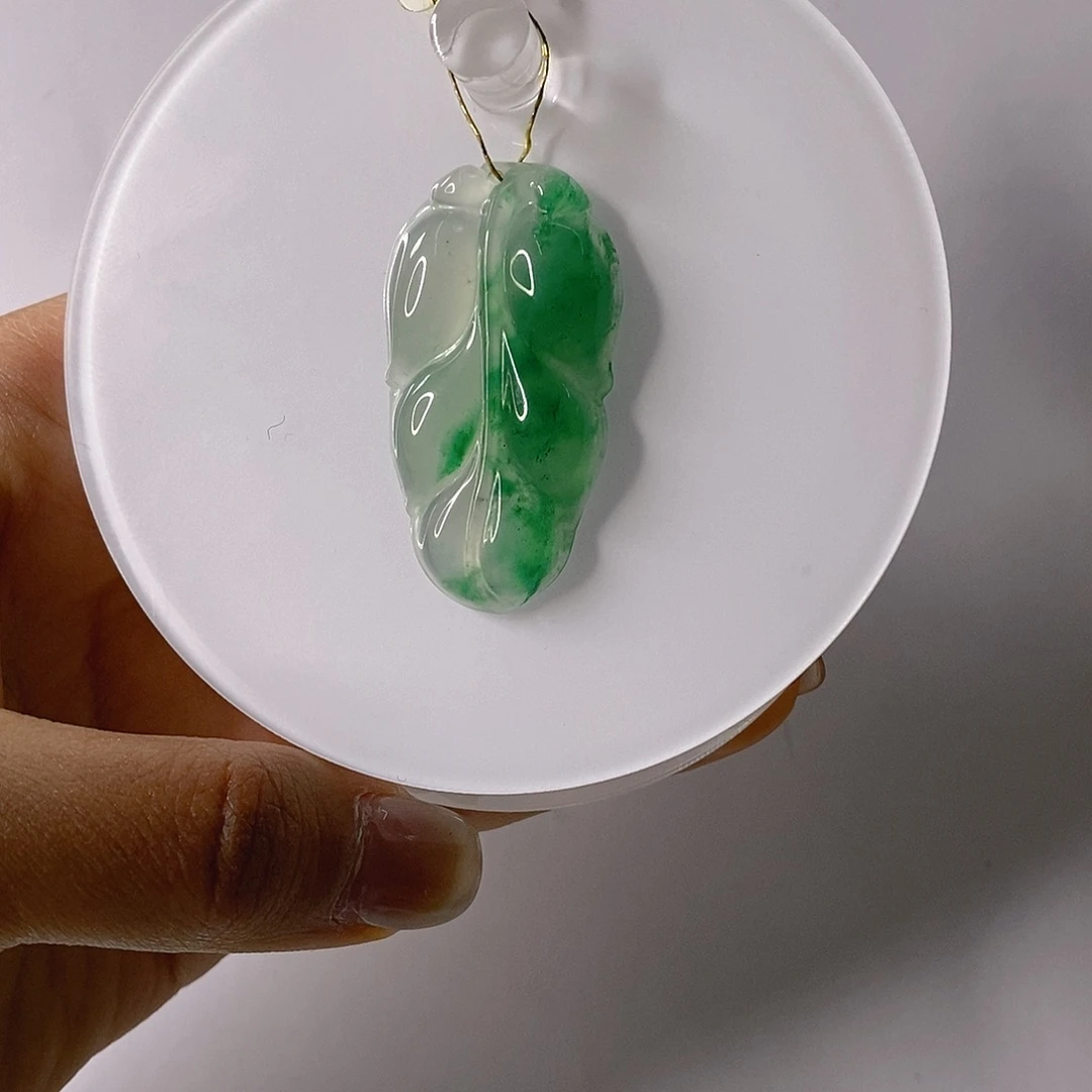 石英质玉颈饰未镶嵌