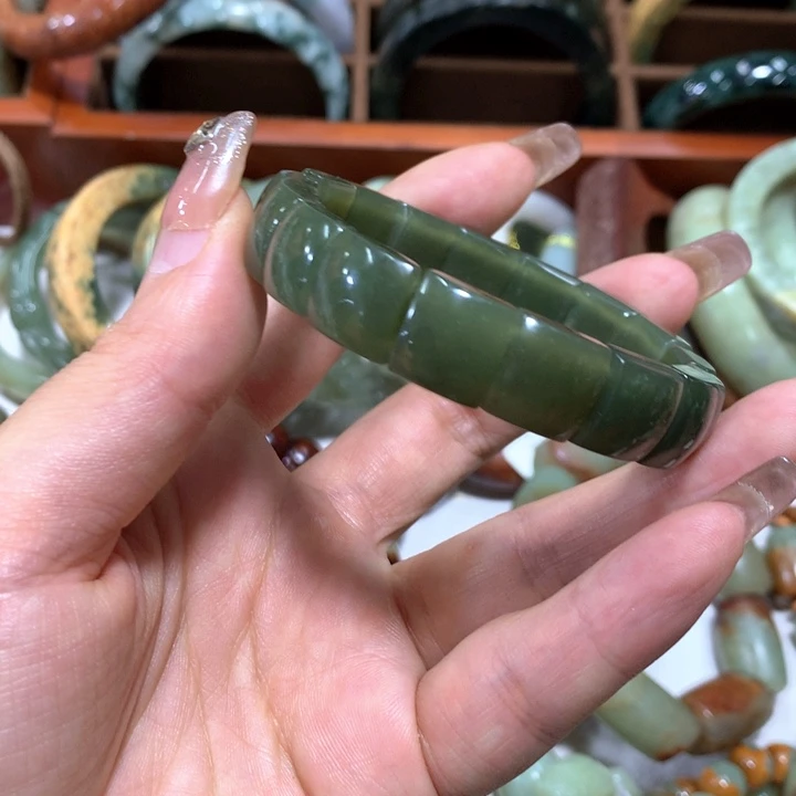 手链未镶嵌透闪石质玉