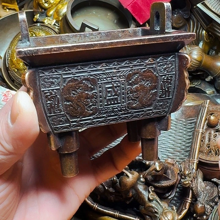 铜器摆件收收藏藏