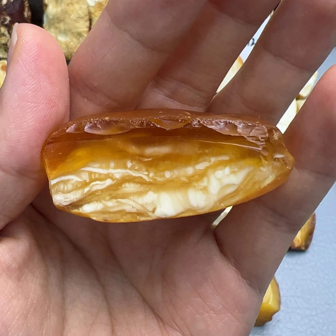 定制琥珀未镶嵌蜜蜡