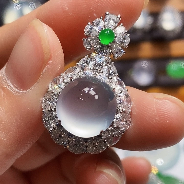 吊坠(不含链)18K金镶嵌翡翠