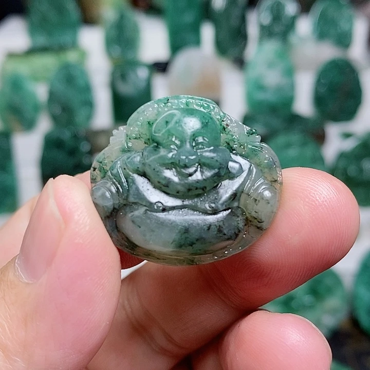 未镶嵌独山玉颈饰