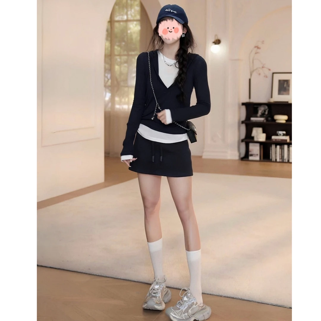 2025春季新款时尚减龄假两件连帽长袖T恤上衣休闲百搭半身裙套装