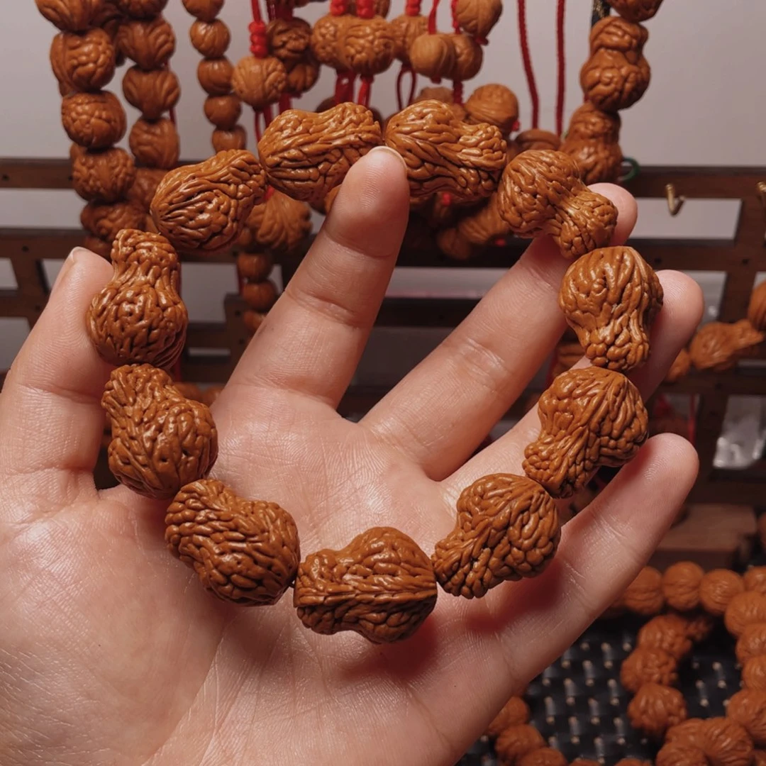 木质类龙纹桃枭手串