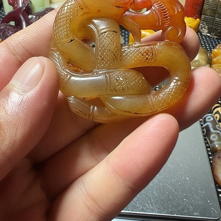 未镶嵌和田玉（糖玉）挂件