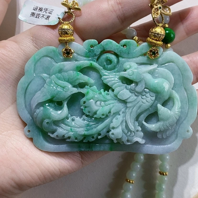 【闪购商品】翡翠未镶嵌颈饰