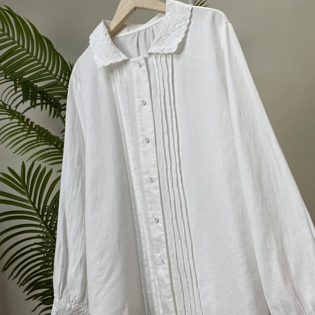 【白色刺绣花领捏褶棉衬衫】2714