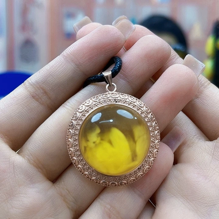 琥珀银S925镶嵌颈饰吊坠