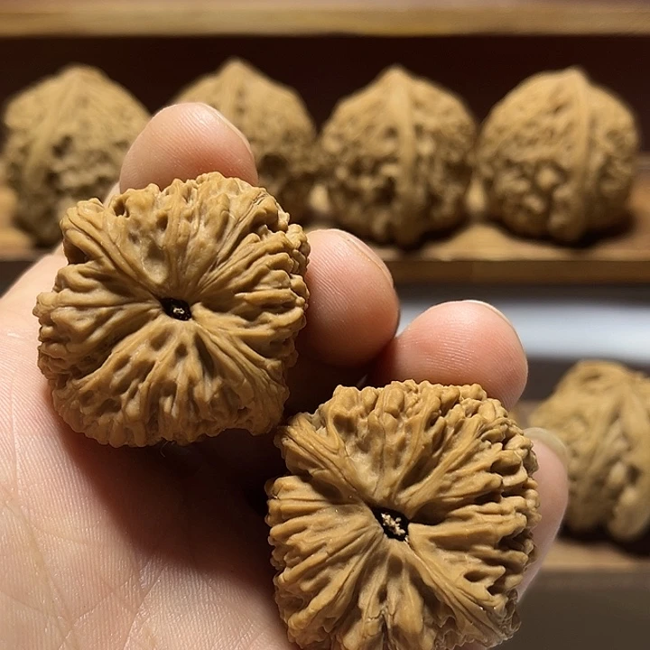 文玩核桃把件南疆