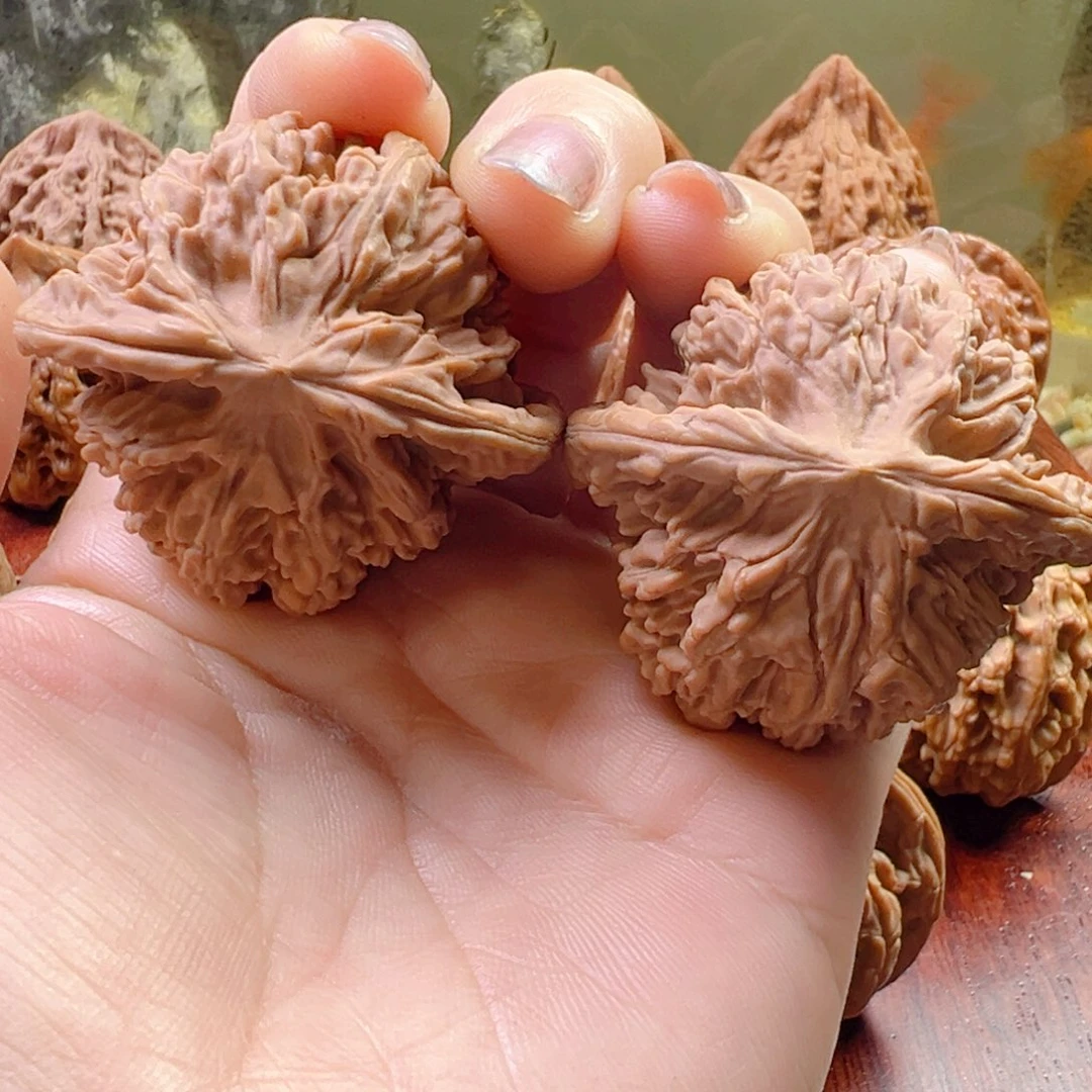 核桃邯闷文玩手把件